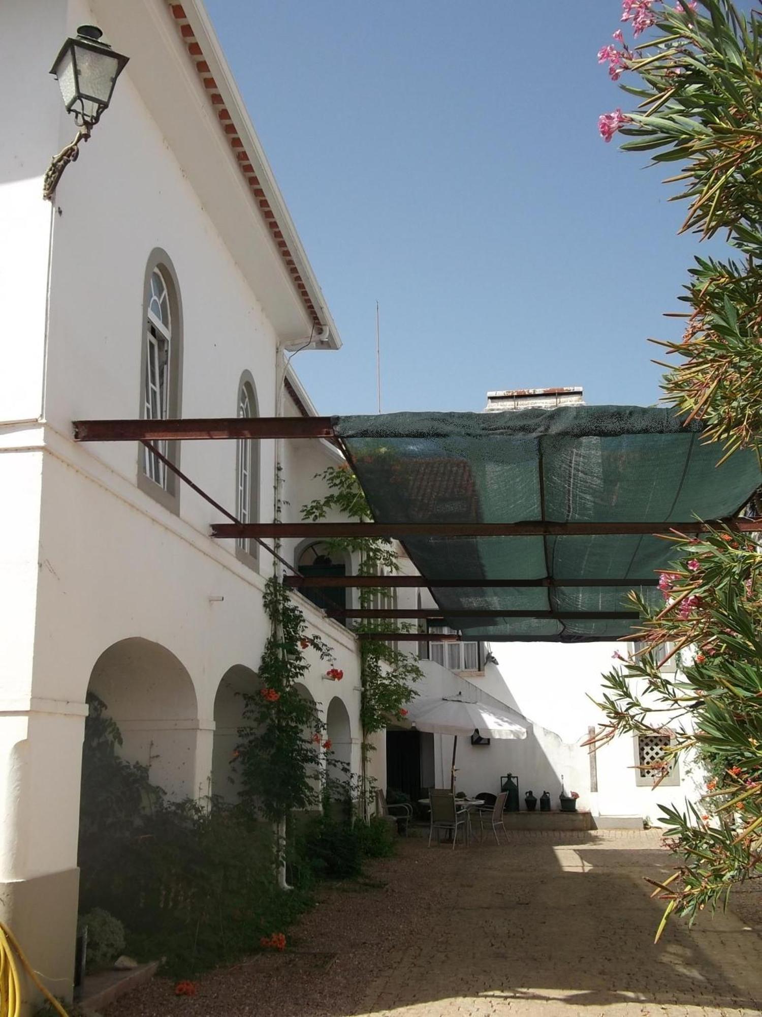 לינה וארוחת בוקר קאזה בראנקה Pateo Do Morgado - Turismo De Habitacao מראה חיצוני תמונה