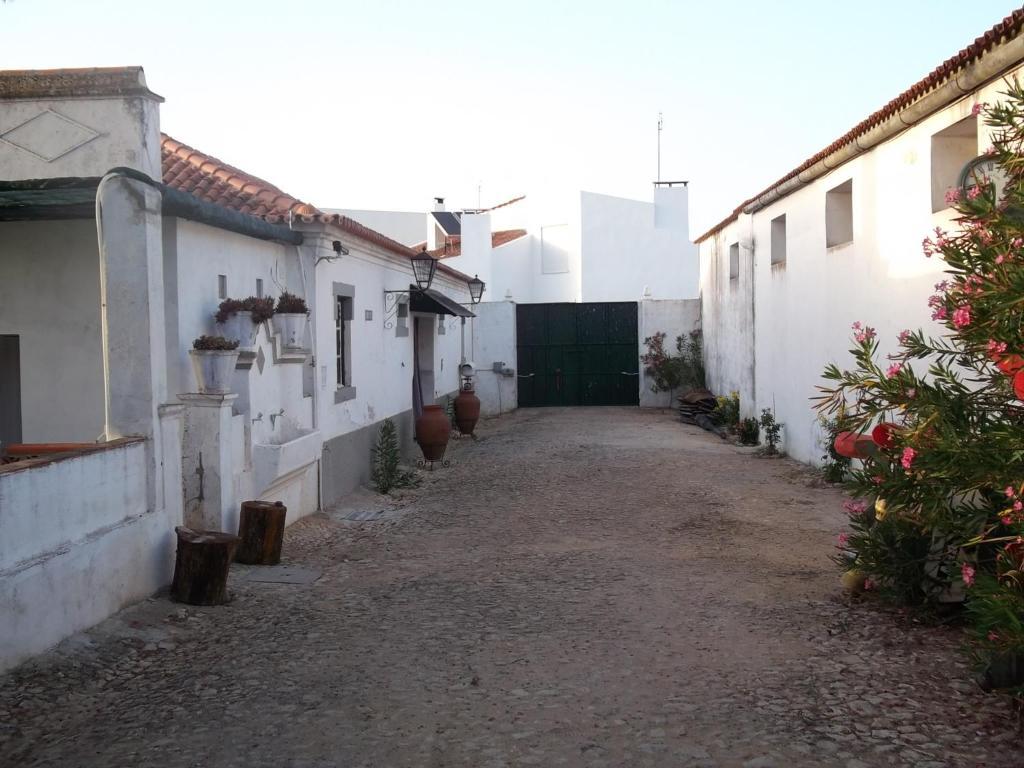 לינה וארוחת בוקר קאזה בראנקה Pateo Do Morgado - Turismo De Habitacao מראה חיצוני תמונה